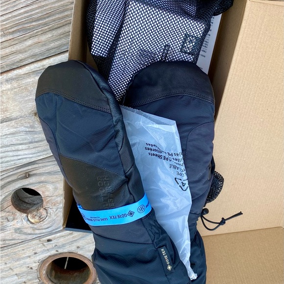 OR heated men’s medium mitts black - Picture 2 of 5